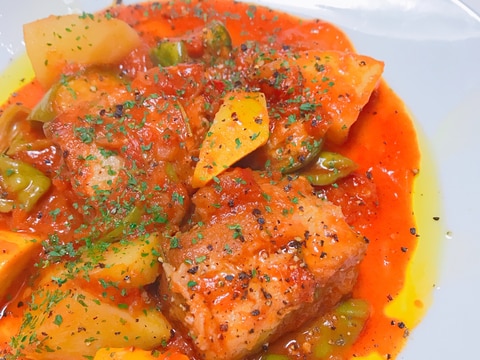 カチャトーラ！夏野菜と鶏肉の漁師風トマト煮込み